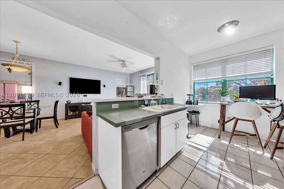 Real estate property located at 1408 126th Ave #1408, Broward, Savannah Plat 3, Sunrise, FL