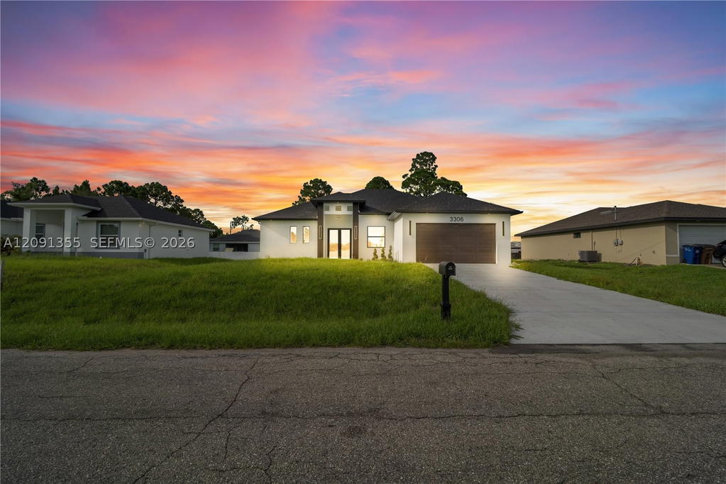 Real estate property located at 3306 17th St SW, Lee, Lehigh Acres, Lehigh Acres, FL