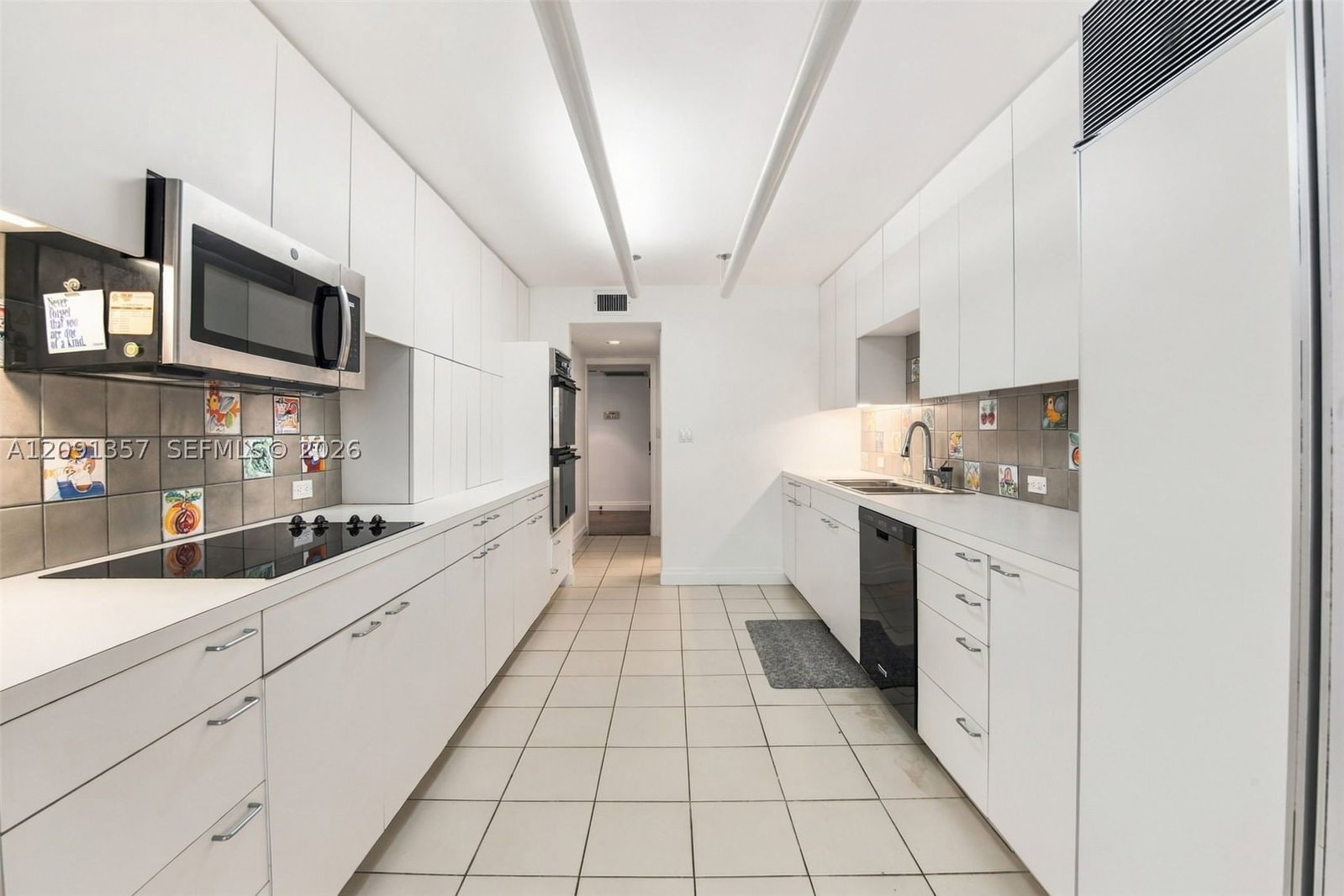 Real estate property located at 2 Grove Isle Dr B609, Miami-dade, Grove Isle Condo, Miami, FL