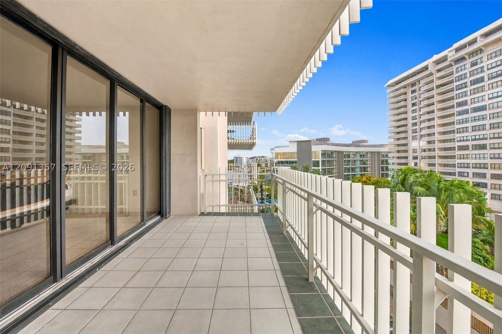 Real estate property located at 2 Grove Isle Dr B609, Miami-dade, Grove Isle Condo, Miami, FL