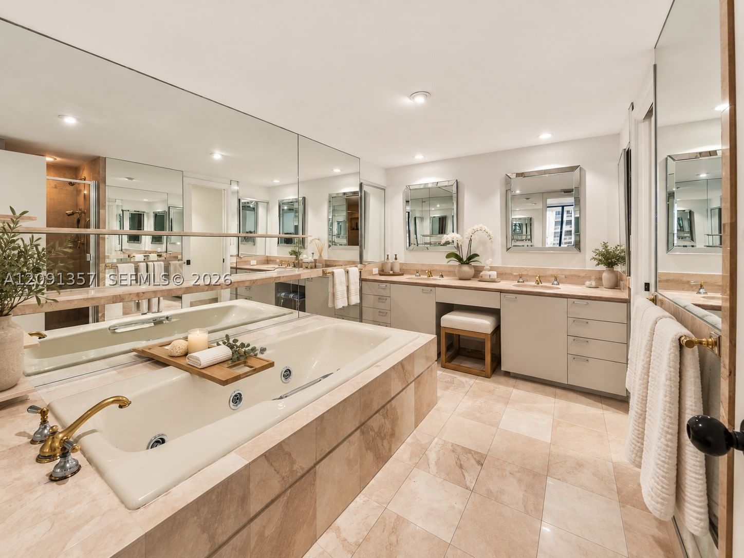 Real estate property located at 2 Grove Isle Dr B609, Miami-dade, Grove Isle Condo, Miami, FL