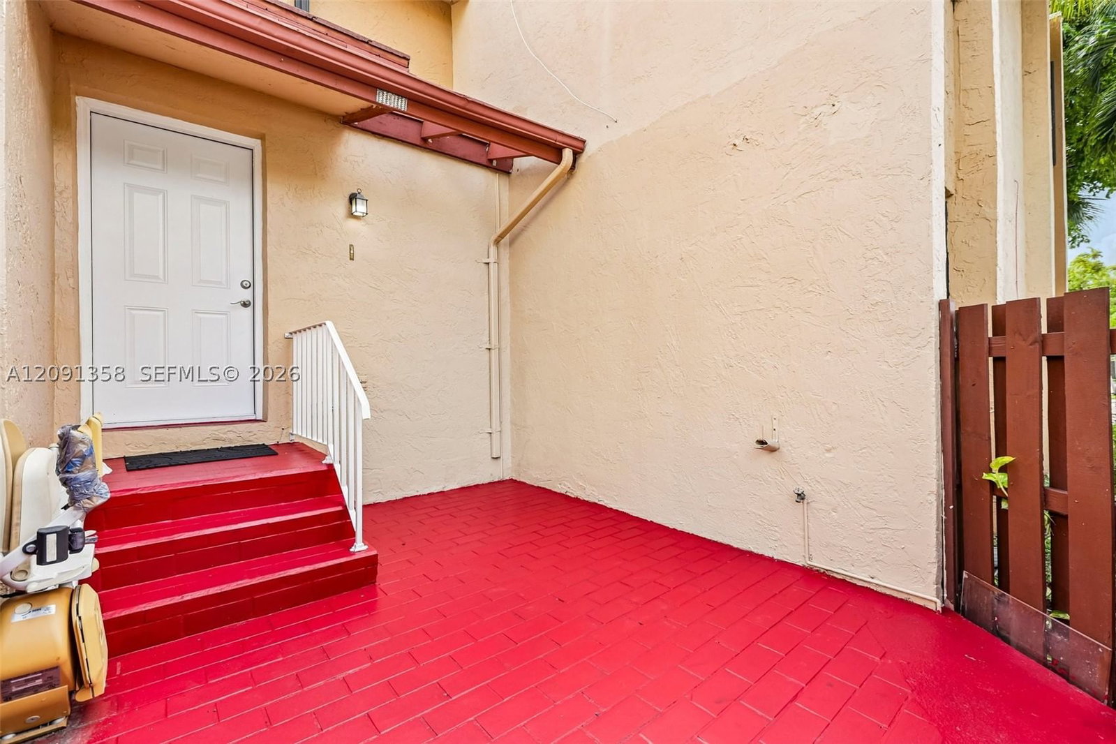 Real estate property located at 241 Park Dr #5-202, Miami-dade, Indian Summer Vilg Condo, Miami, FL