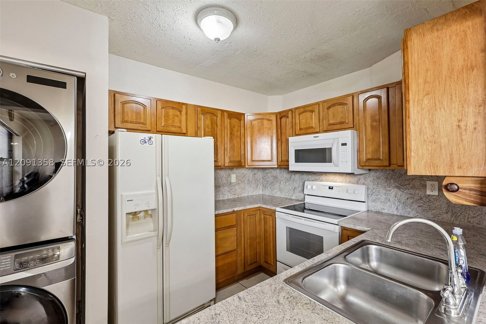 Real estate property located at 241 Park Dr #5-202, Miami-dade, Indian Summer Vilg Condo, Miami, FL