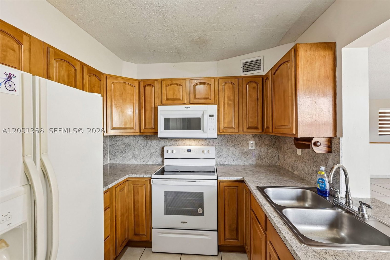 Real estate property located at 241 Park Dr #5-202, Miami-dade, Indian Summer Vilg Condo, Miami, FL