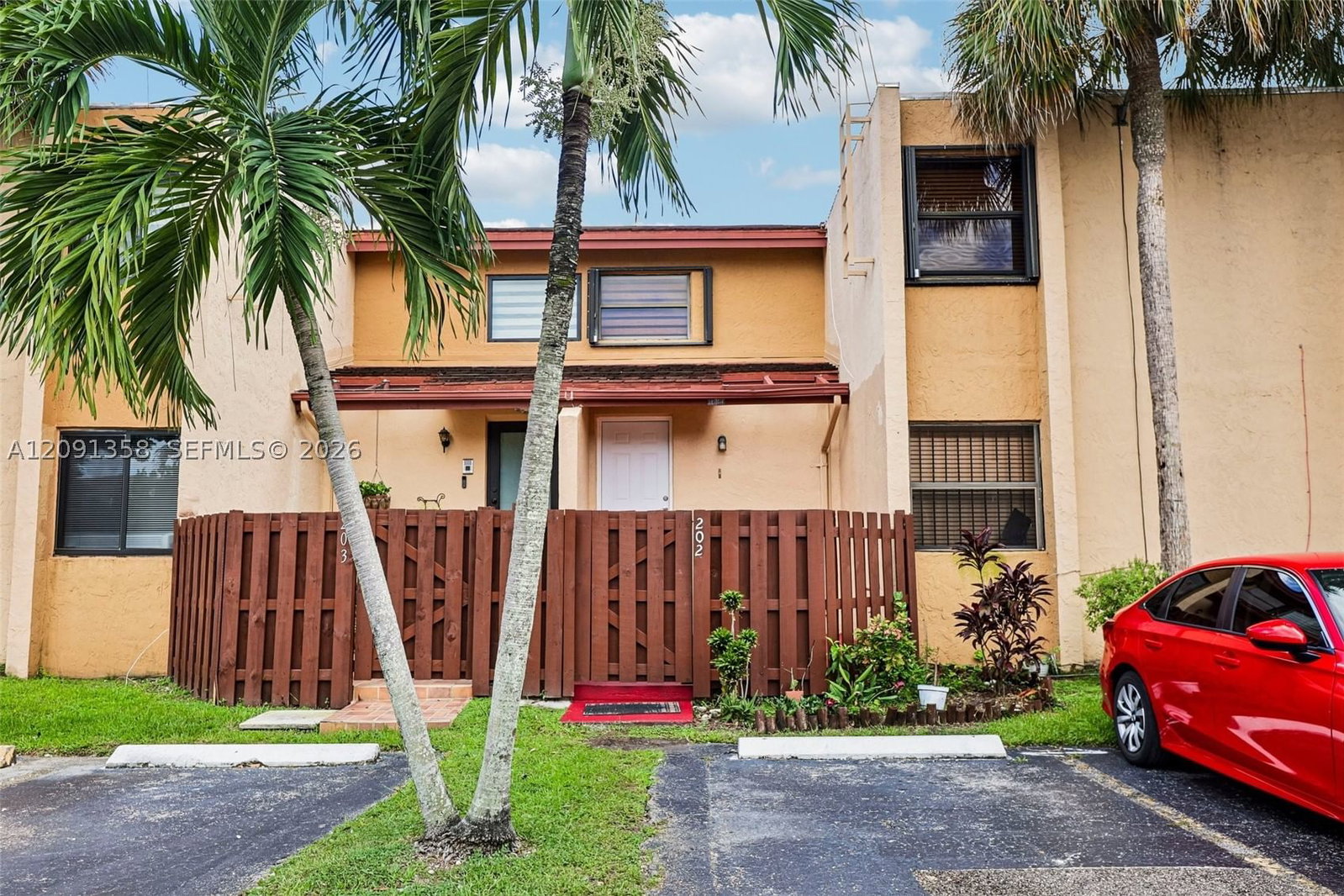 Real estate property located at 241 Park Dr #5-202, Miami-dade, Indian Summer Vilg Condo, Miami, FL