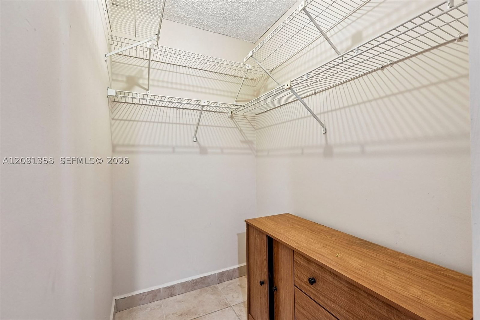 Real estate property located at 241 Park Dr #5-202, Miami-dade, Indian Summer Vilg Condo, Miami, FL