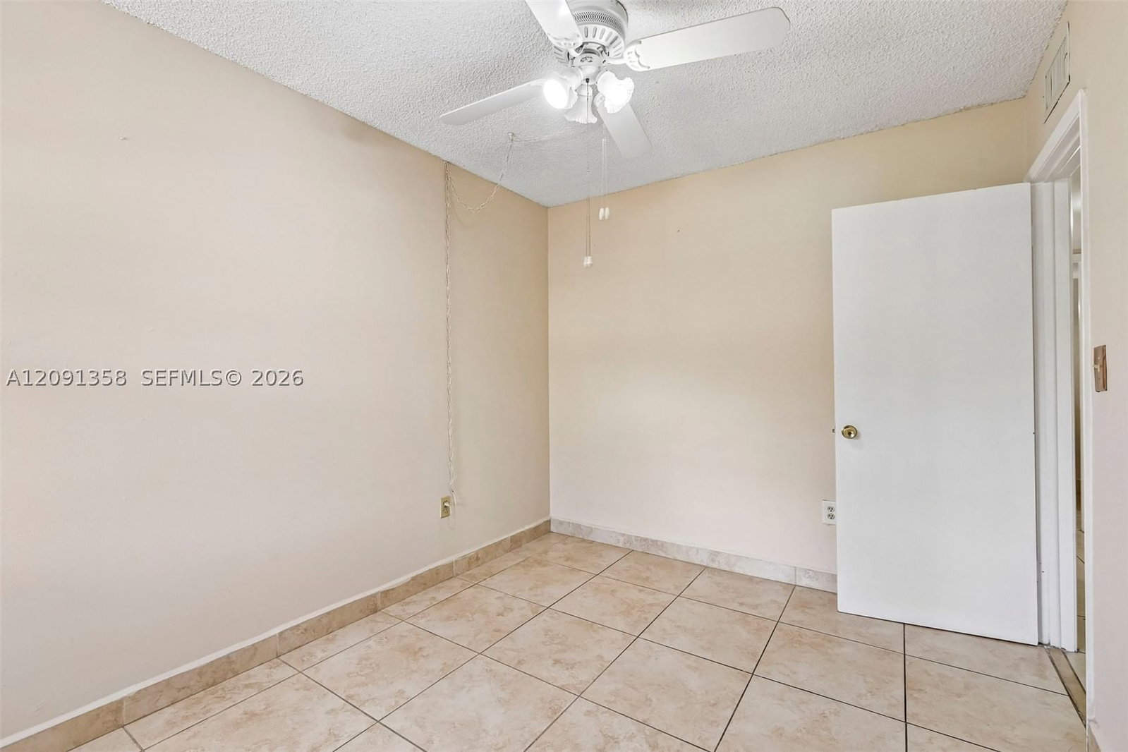 Real estate property located at 241 Park Dr #5-202, Miami-dade, Indian Summer Vilg Condo, Miami, FL