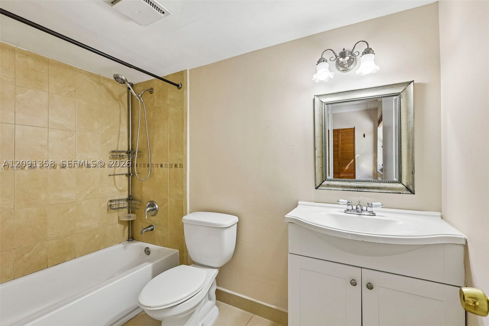 Real estate property located at 241 Park Dr #5-202, Miami-dade, Indian Summer Vilg Condo, Miami, FL