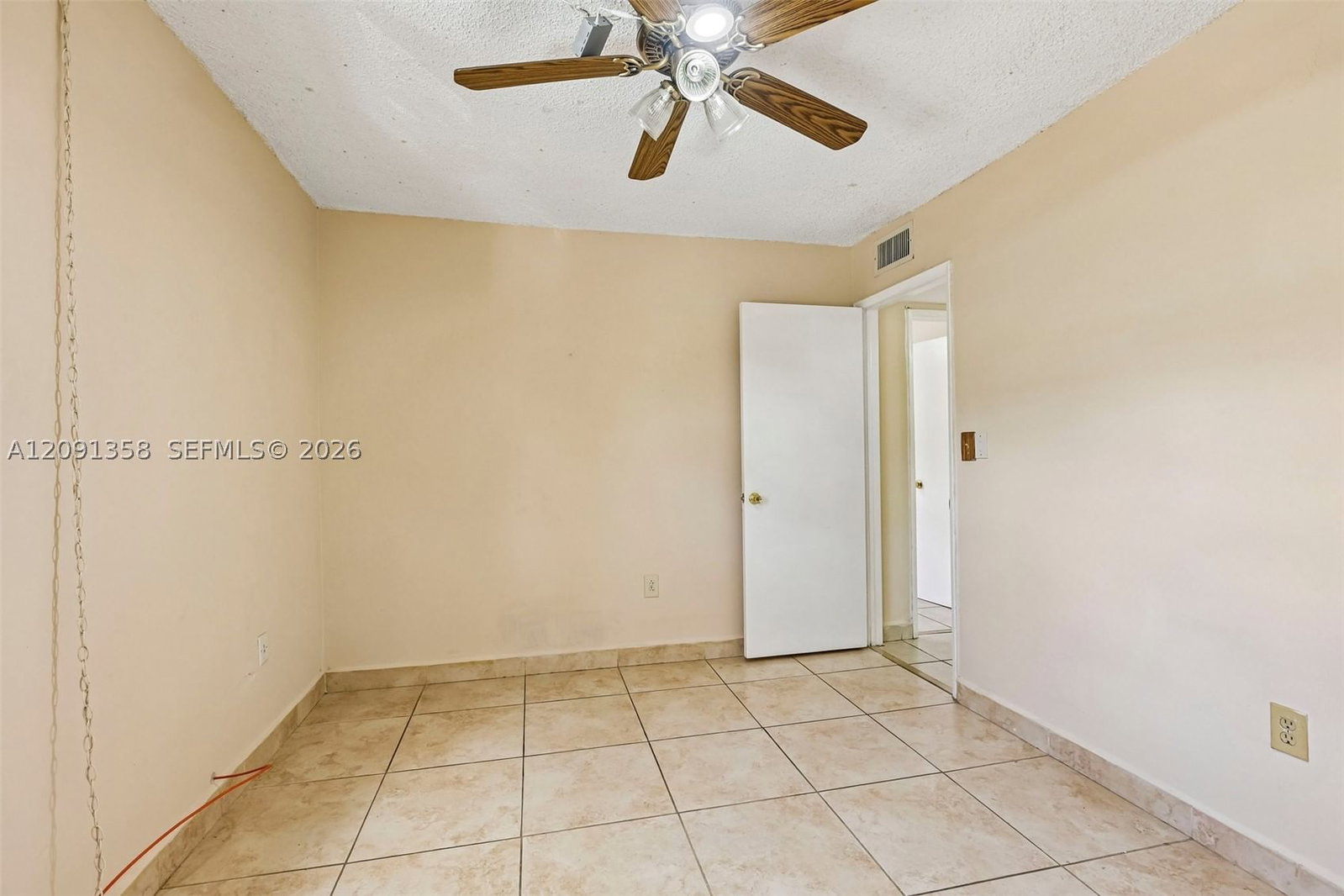 Real estate property located at 241 Park Dr #5-202, Miami-dade, Indian Summer Vilg Condo, Miami, FL