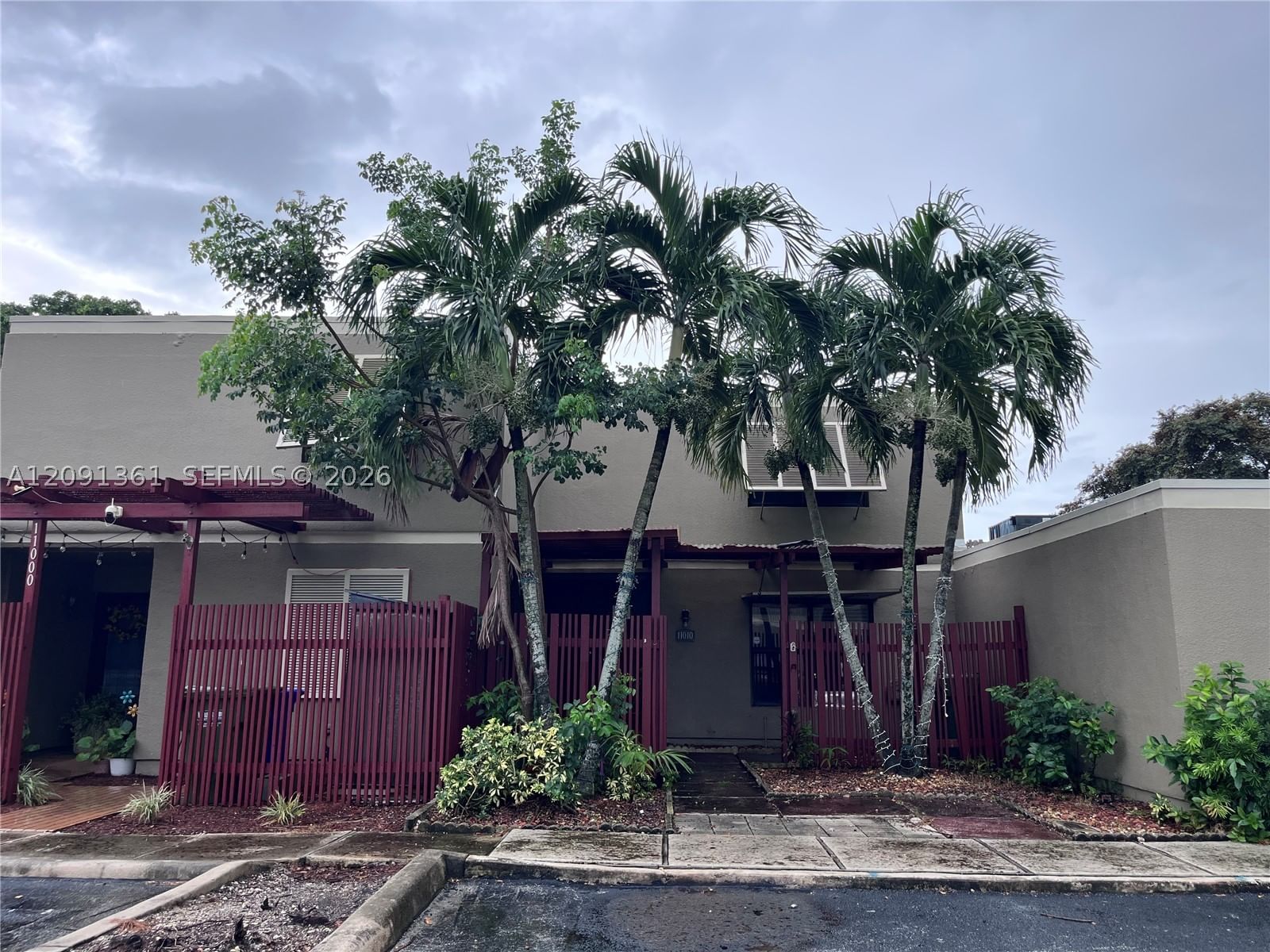 Real estate property located at 11010 Clubhouse Rd, Broward, Everglades Sugar & Land C, Pembroke Pines, FL