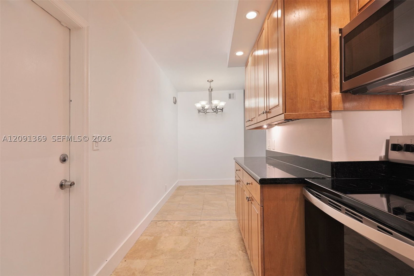 Real estate property located at 2424 17th Cswy #109B, Broward, Village At Harbor Beach C, Fort Lauderdale, FL