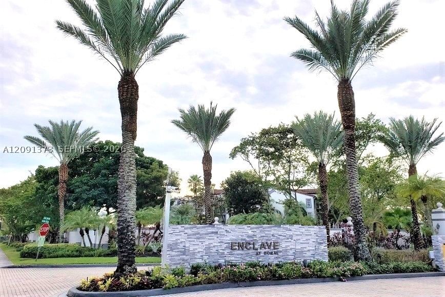 Real estate property located at 4520 107th Ave #105-10, Miami-dade, Enclave At Doral Condo No, Doral, FL