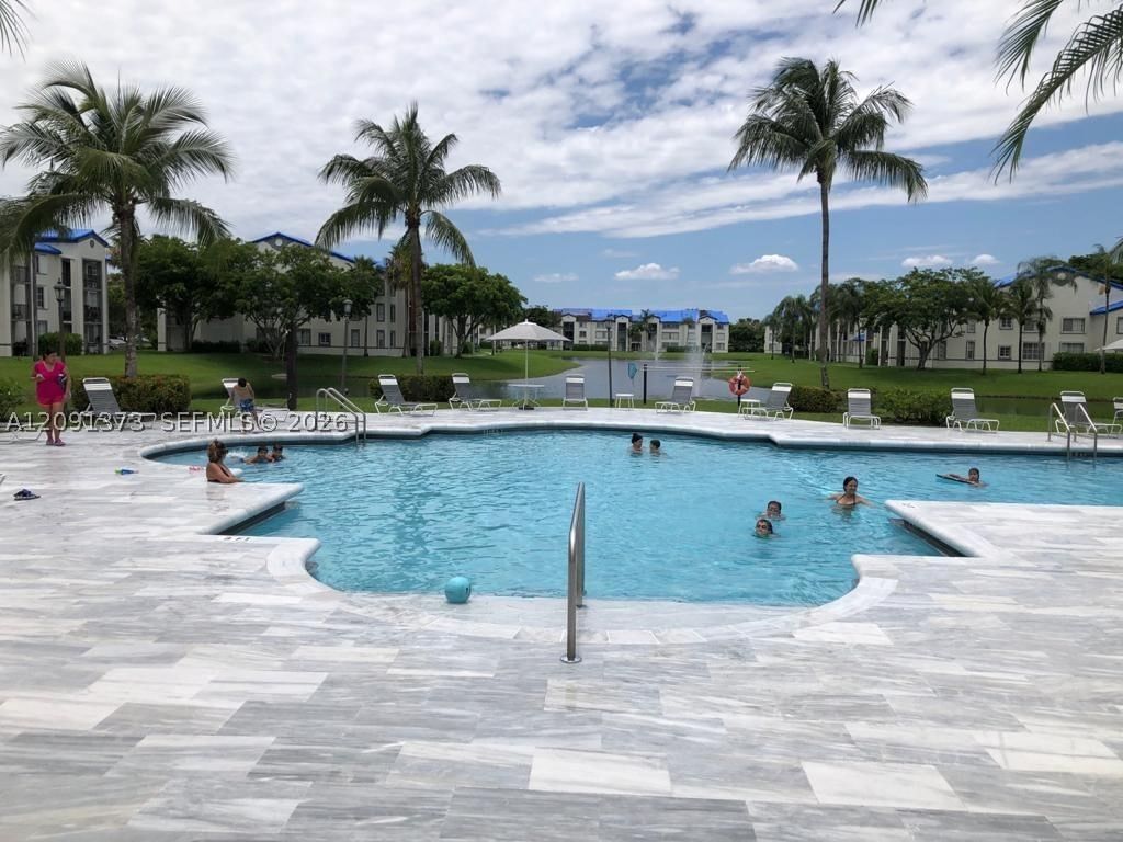 Real estate property located at 4520 107th Ave #105-10, Miami-dade, Enclave At Doral Condo No, Doral, FL