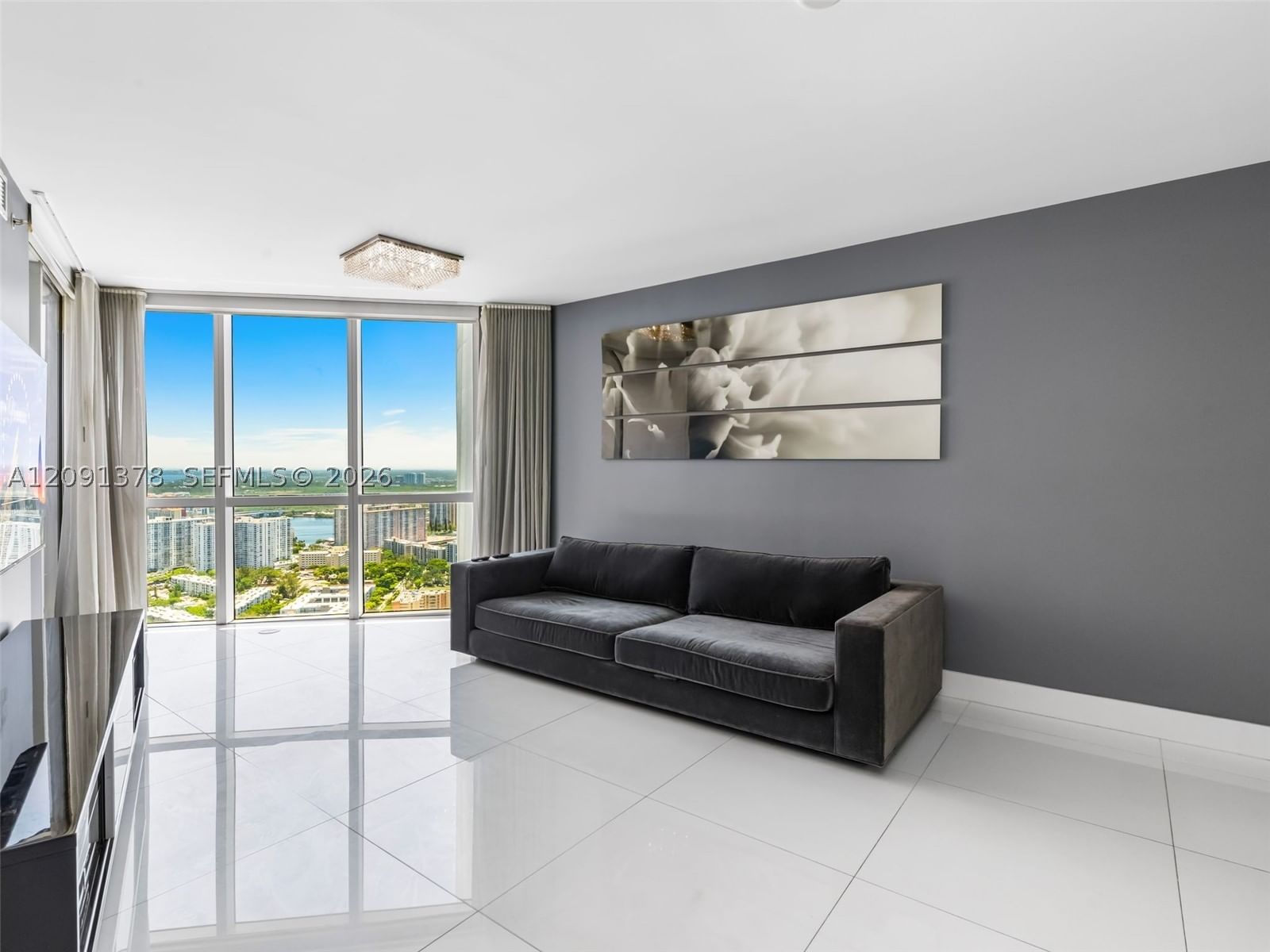 Real estate property located at 18201 Collins Ave #5303, Miami-dade, Trump Royale Condo, Sunny Isles Beach, FL