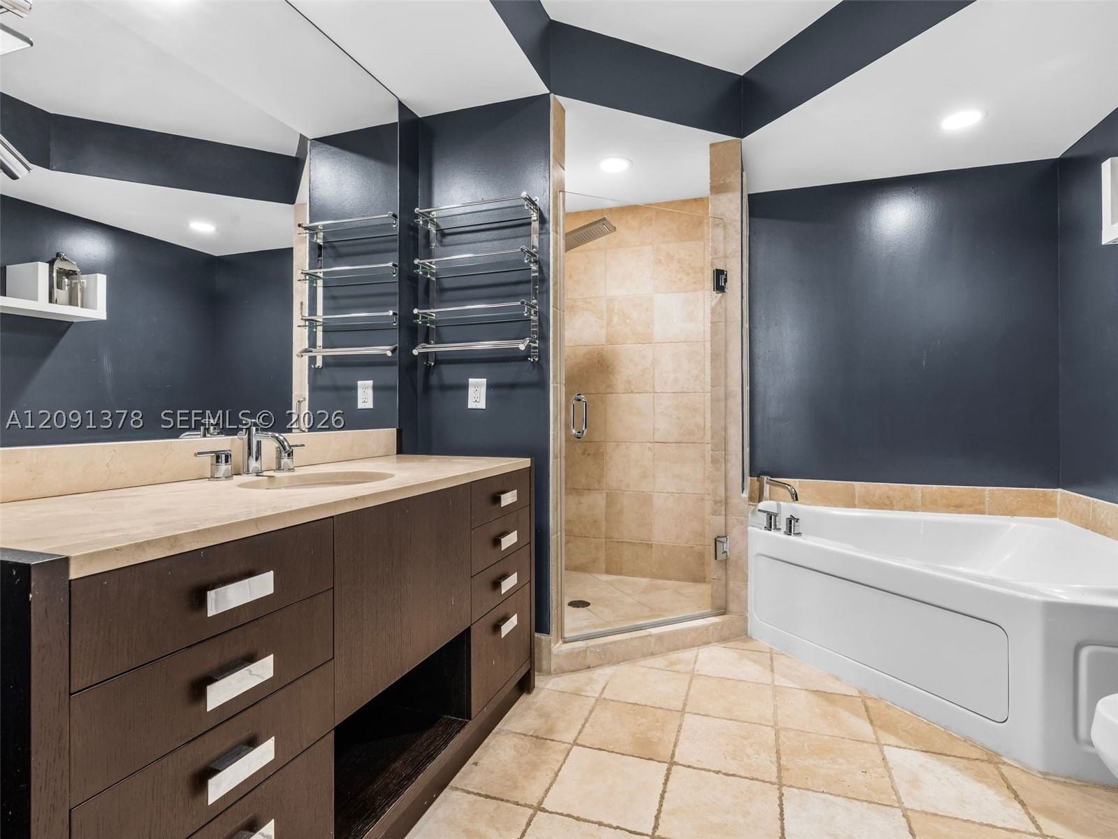 Real estate property located at 18201 Collins Ave #5303, Miami-dade, Trump Royale Condo, Sunny Isles Beach, FL