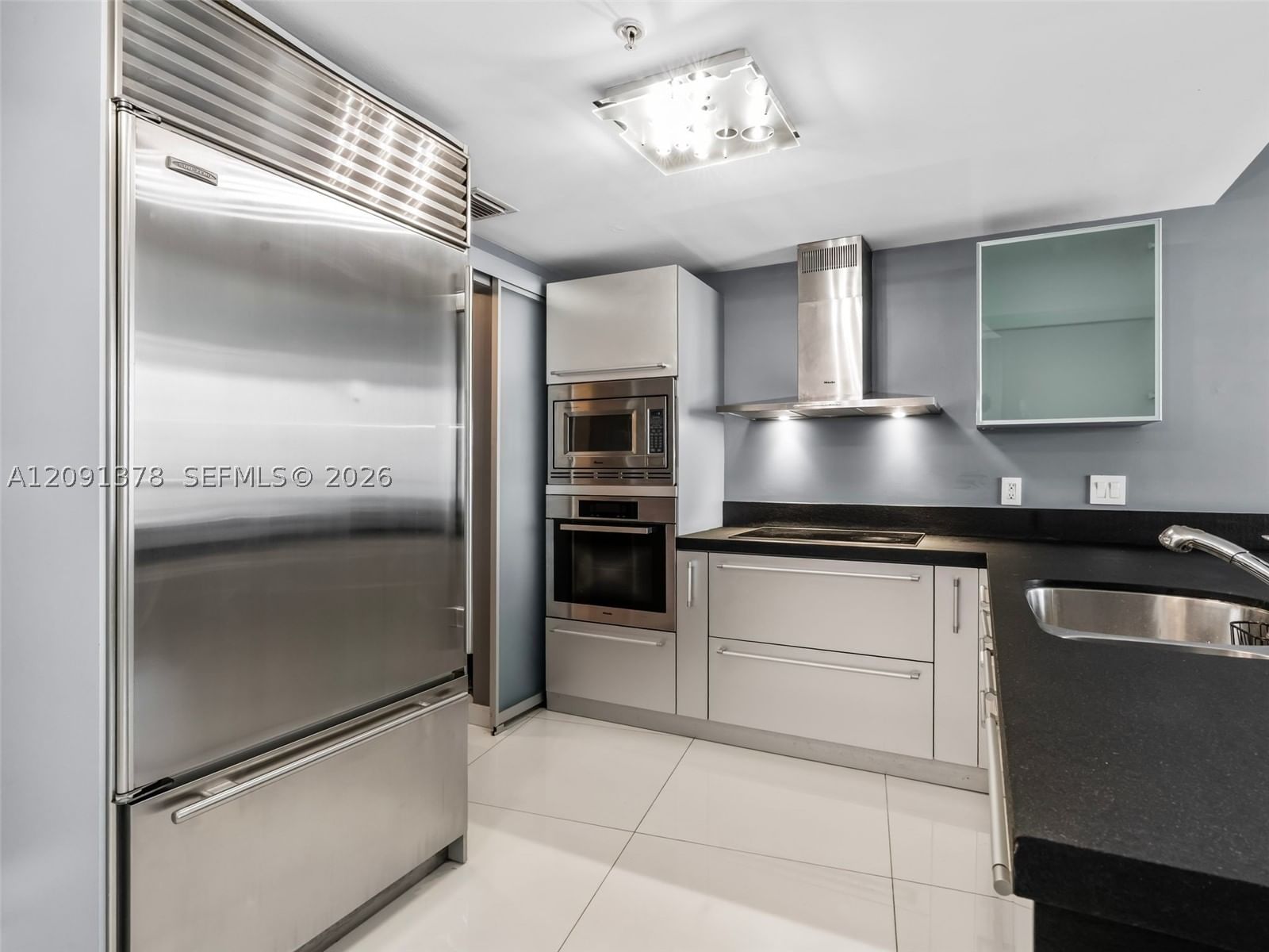 Real estate property located at 18201 Collins Ave #5303, Miami-dade, Trump Royale Condo, Sunny Isles Beach, FL