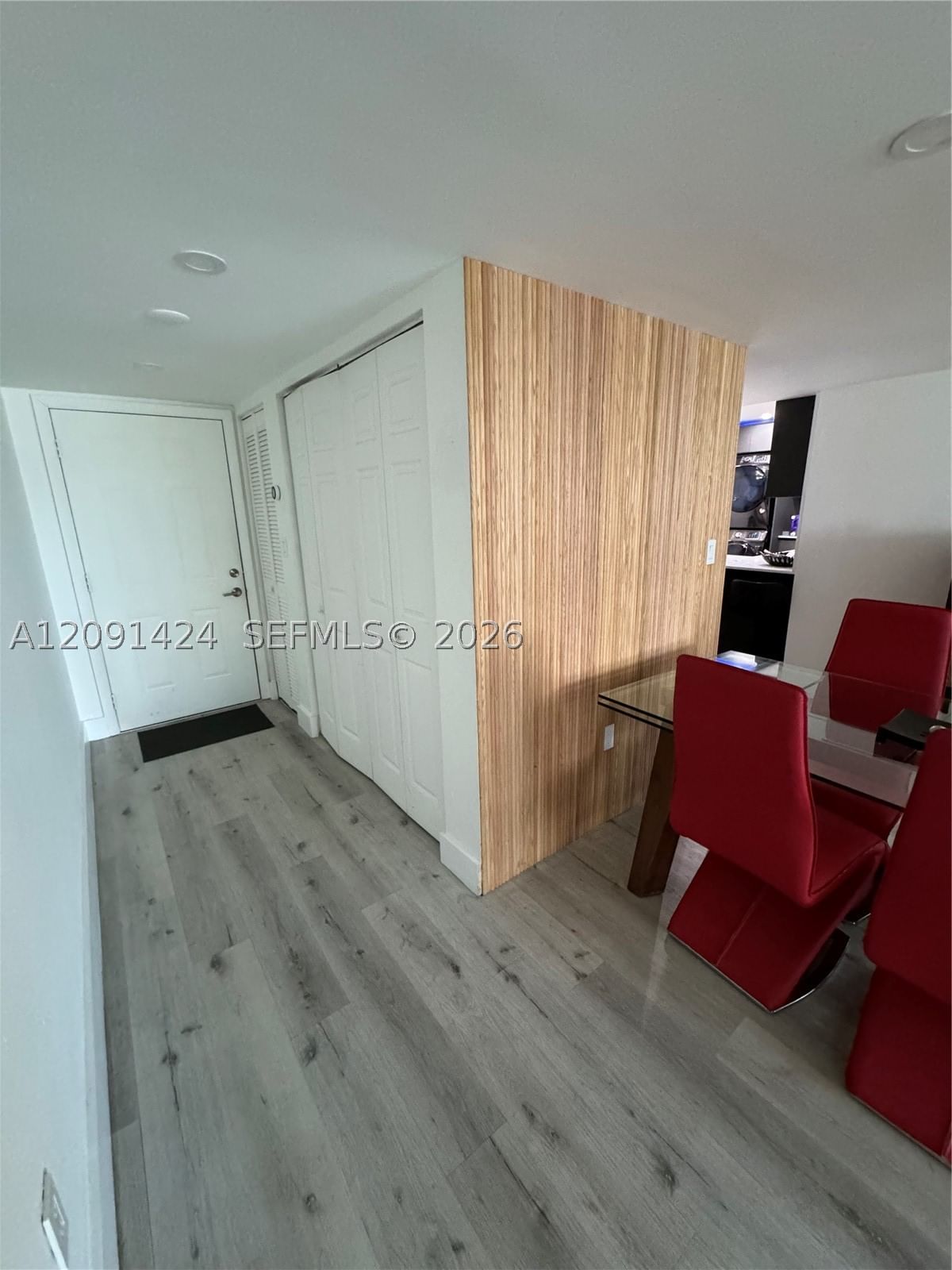Real estate property located at 1555 44th Pl #214D, Miami-dade, St Andrews Court Condo, Hialeah, FL