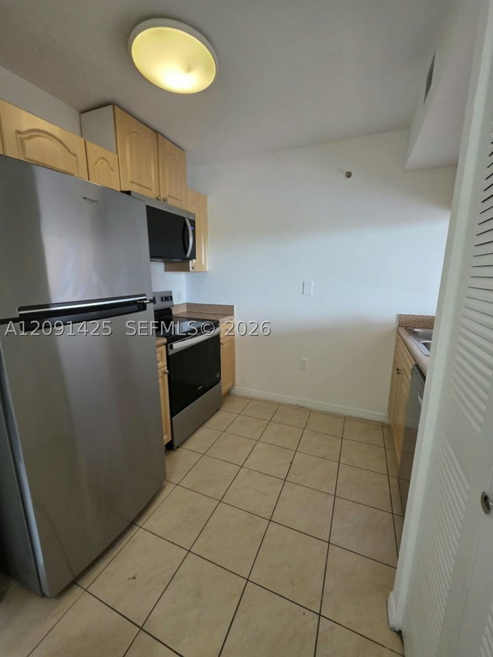 Real estate property located at 102 6th Ave #604, Miami-dade, The Citadel Condo, Miami, FL