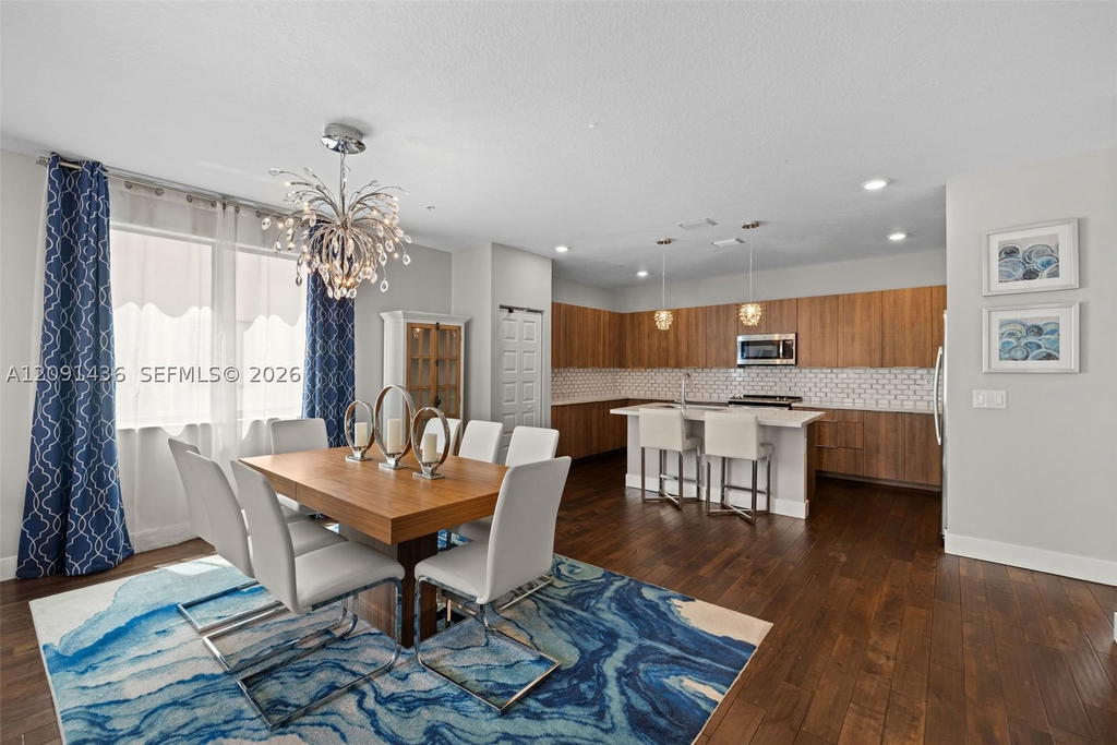 Real estate property located at 4720 84th Ct, Miami-dade, Downtown Doral South Phas, Doral, FL