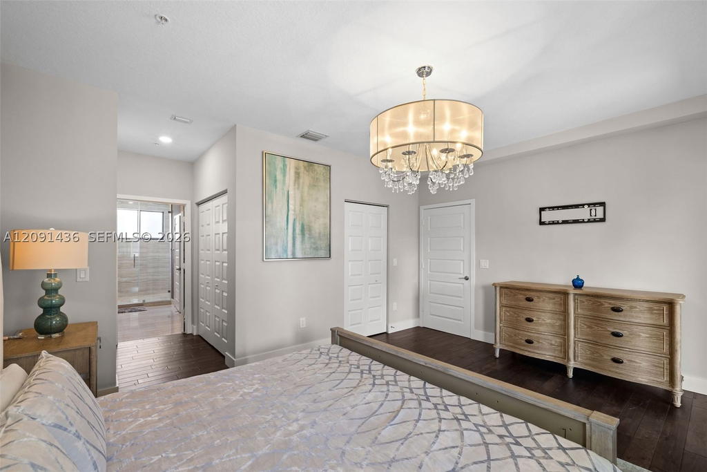 Real estate property located at 4720 84th Ct, Miami-dade, Downtown Doral South Phas, Doral, FL