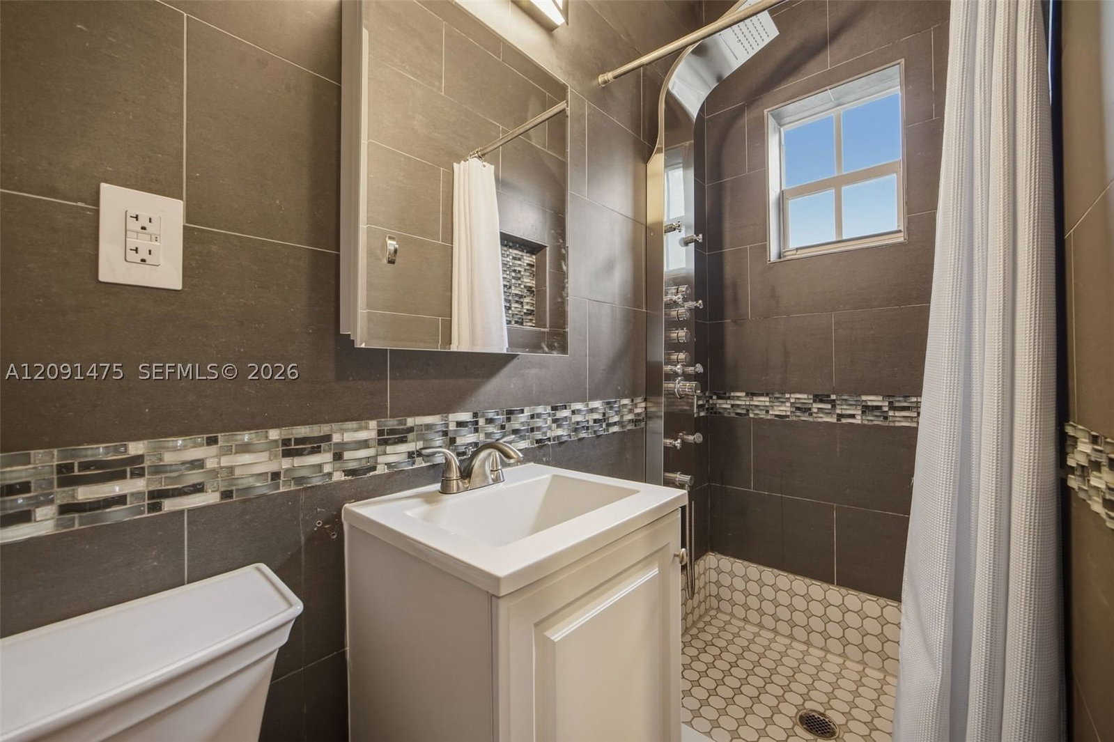 Real estate property located at 505 Navarre Ave, Miami-dade, Coral Gables Sec B, Coral Gables, FL