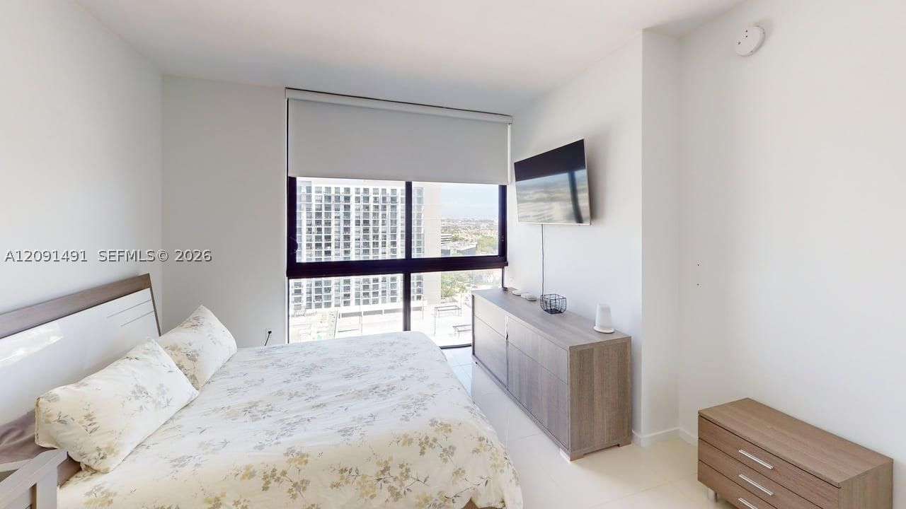 Real estate property located at 5300 Paseo Blvd #1607, Miami-dade, 5252 Paseo Condo, Doral, FL