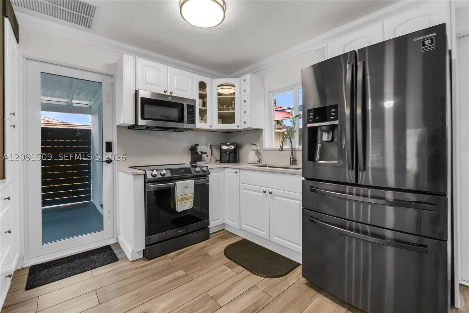 Real estate property located at 6551 Scott St, Broward, Driftwood Plaza, Hollywood, FL