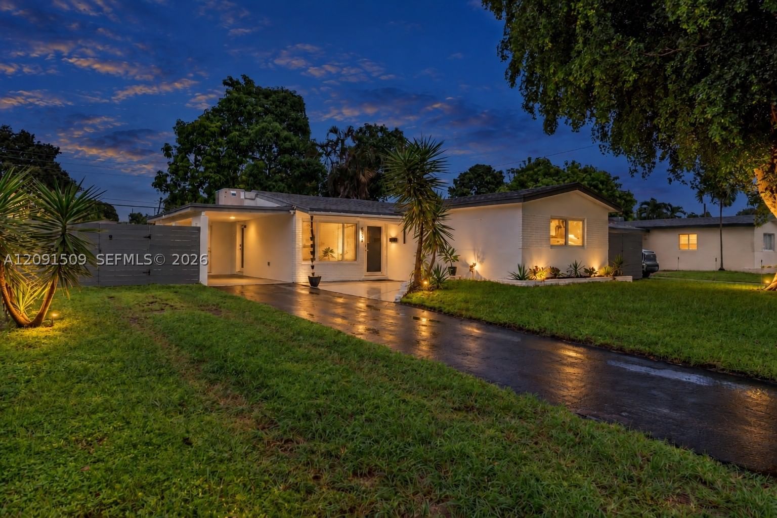 Real estate property located at 6551 Scott St, Broward, Driftwood Plaza, Hollywood, FL