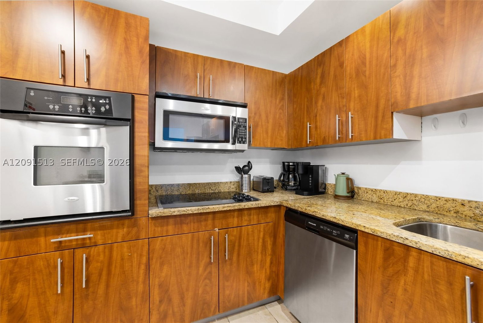 Real estate property located at 4001 Ocean Dr #12D, Broward, Sian Ocean Residences Con, Hollywood, FL