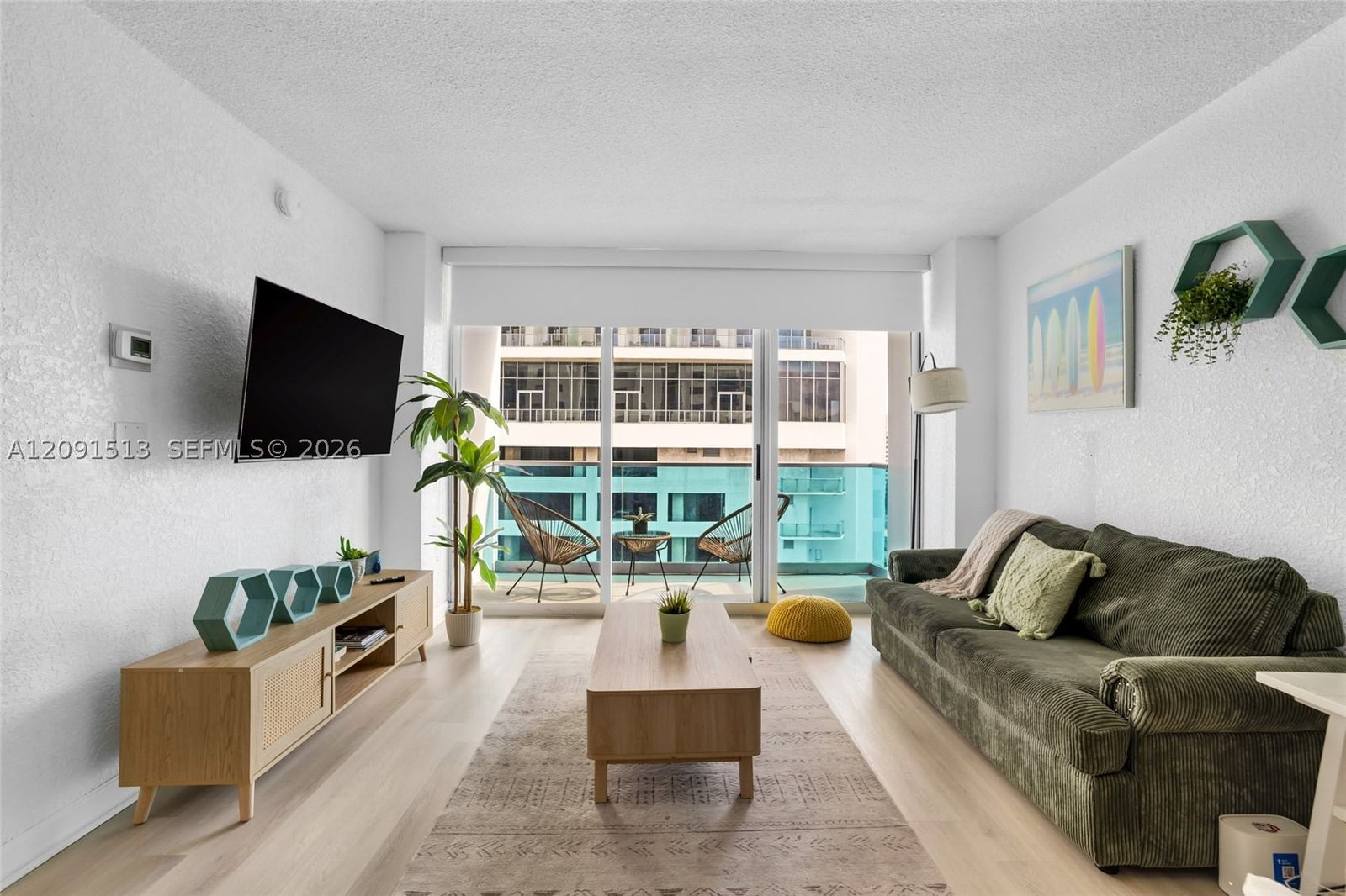Real estate property located at 4001 Ocean Dr #12D, Broward, Sian Ocean Residences Con, Hollywood, FL