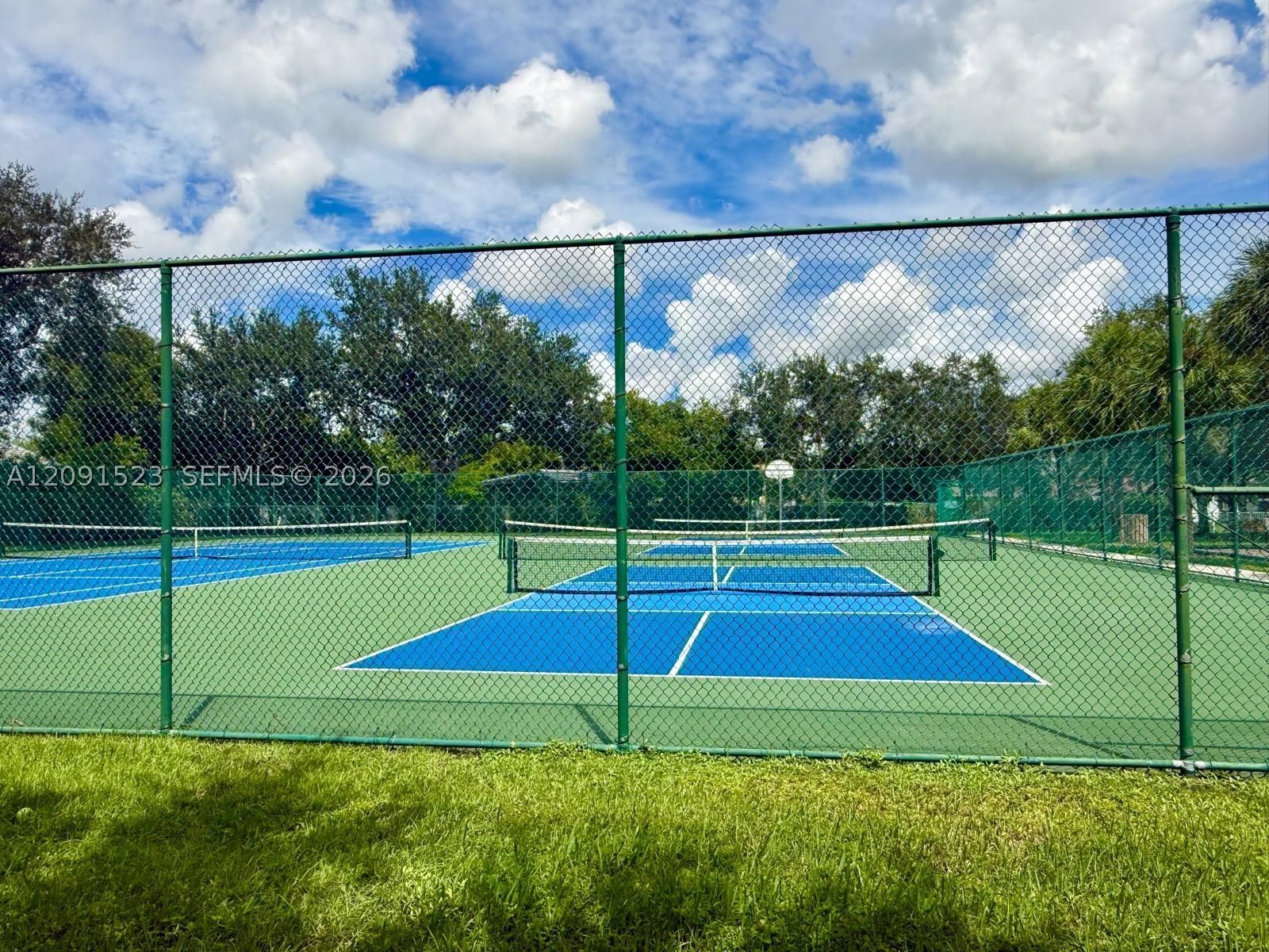Real estate property located at 6982 Coronado Way, Broward, Stoneridge Lake Estates P, Pembroke Pines, FL