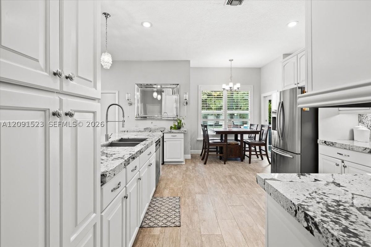 Real estate property located at 6982 Coronado Way, Broward, Stoneridge Lake Estates P, Pembroke Pines, FL