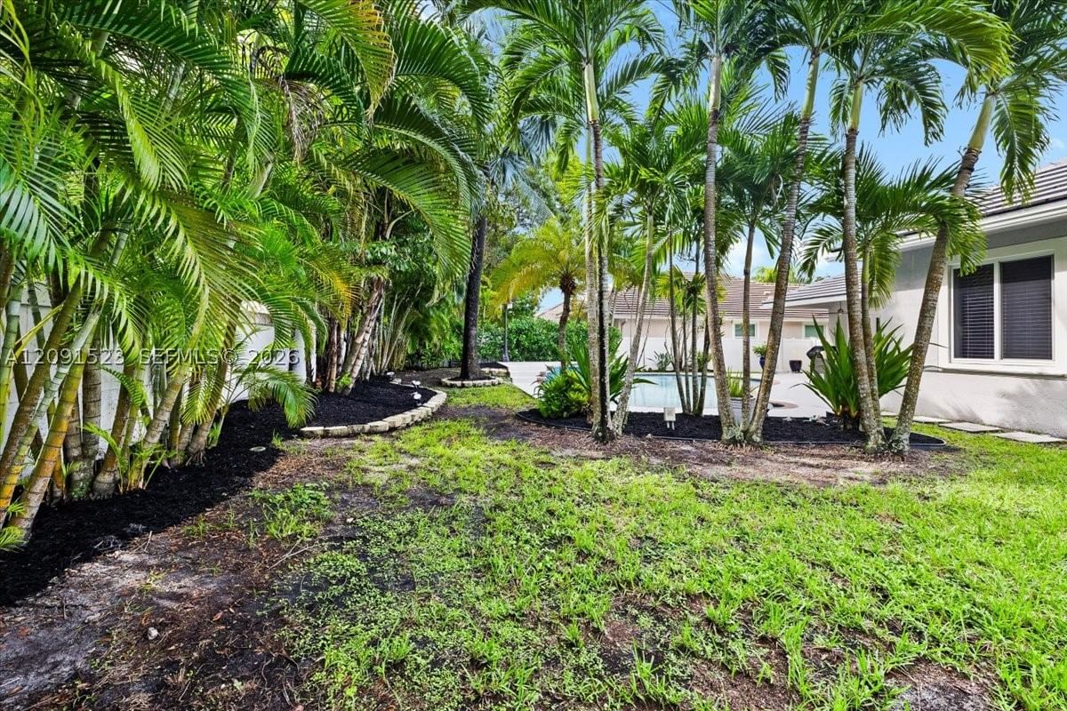 Real estate property located at 6982 Coronado Way, Broward, Stoneridge Lake Estates P, Pembroke Pines, FL
