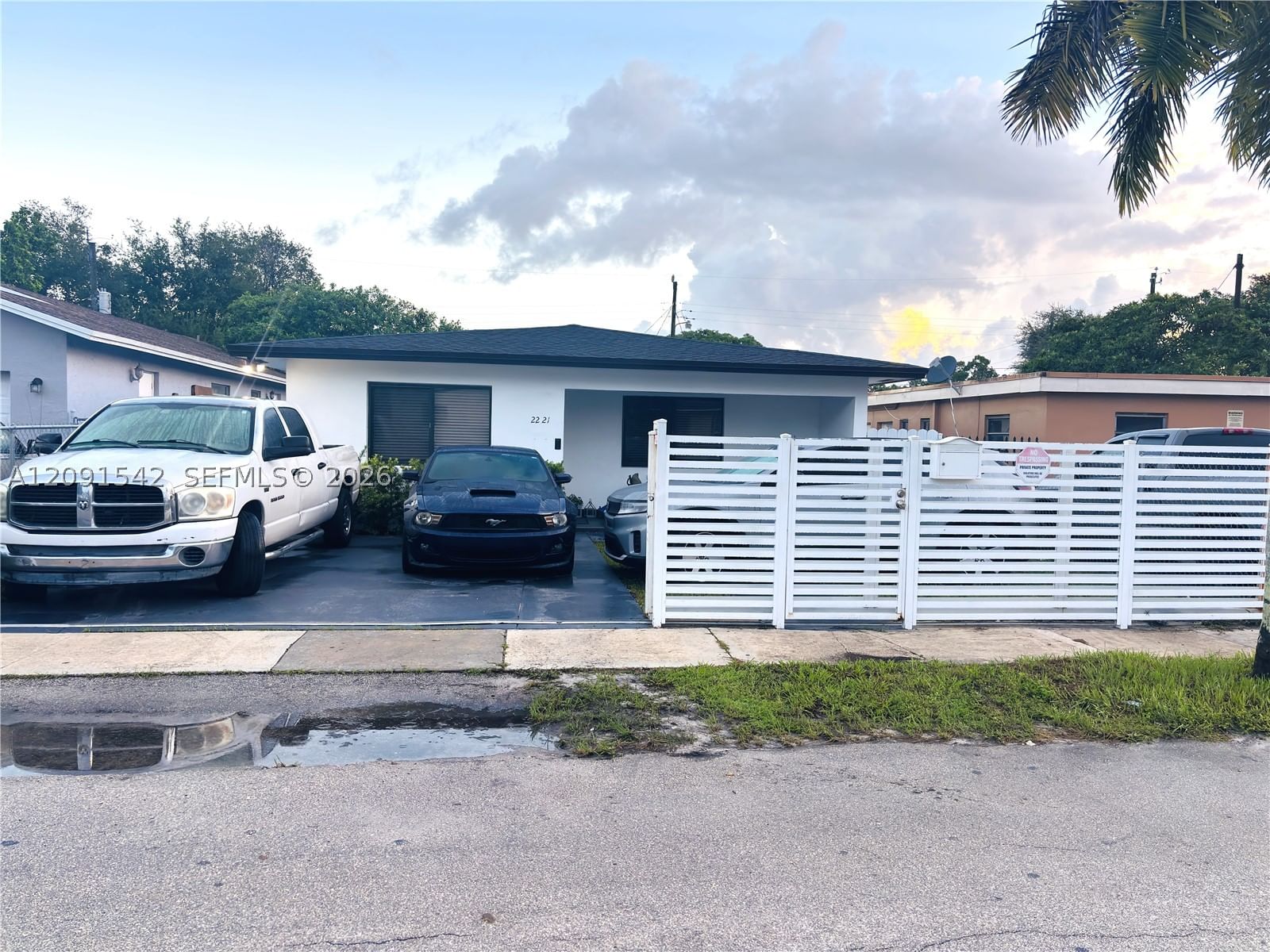 Real estate property located at 2221 Charleston St, Broward, New Liberia, Hollywood, FL