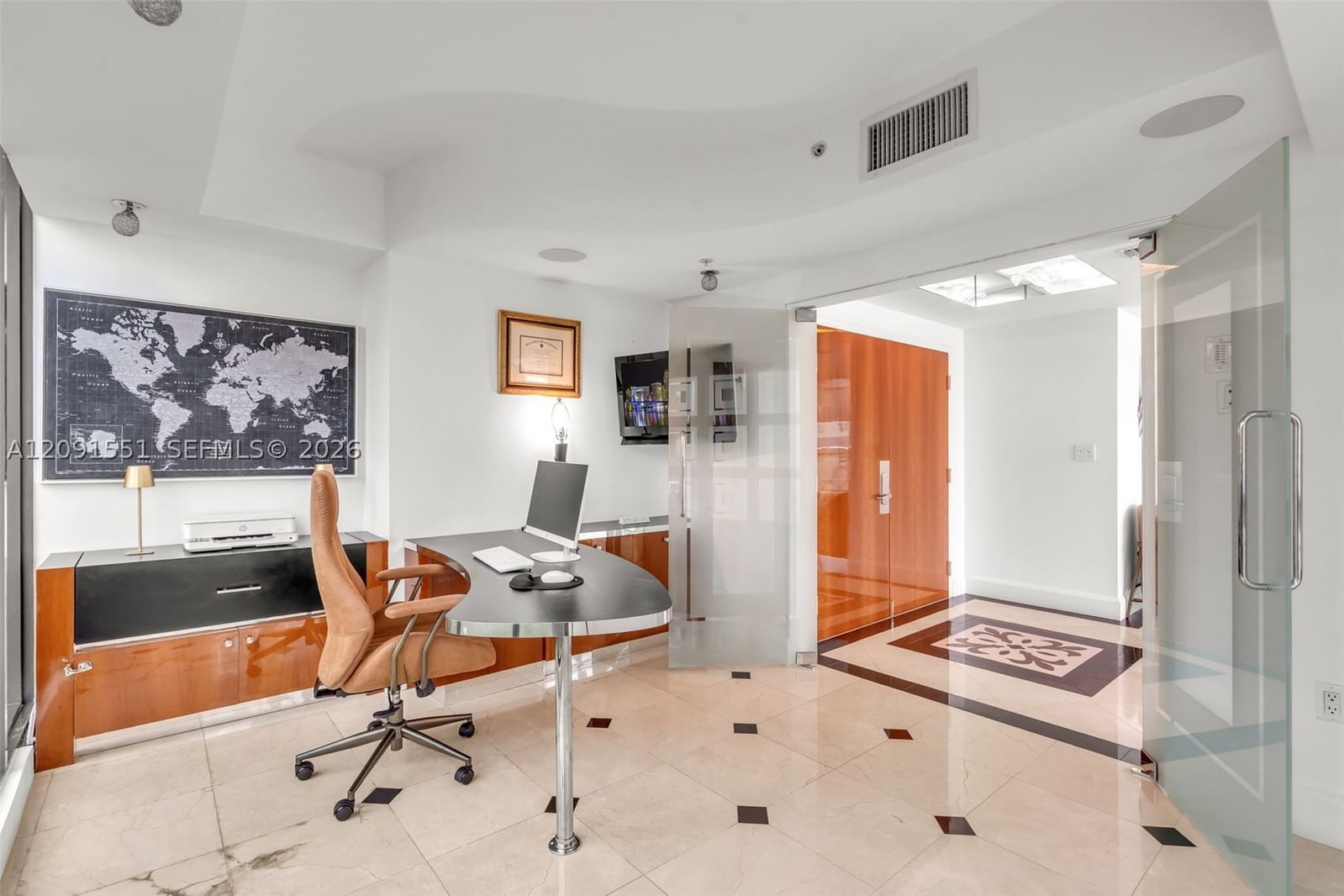 Real estate property located at 100 Federal Hwy #1, Broward, Waverly At Las Olas Condo, Fort Lauderdale, FL