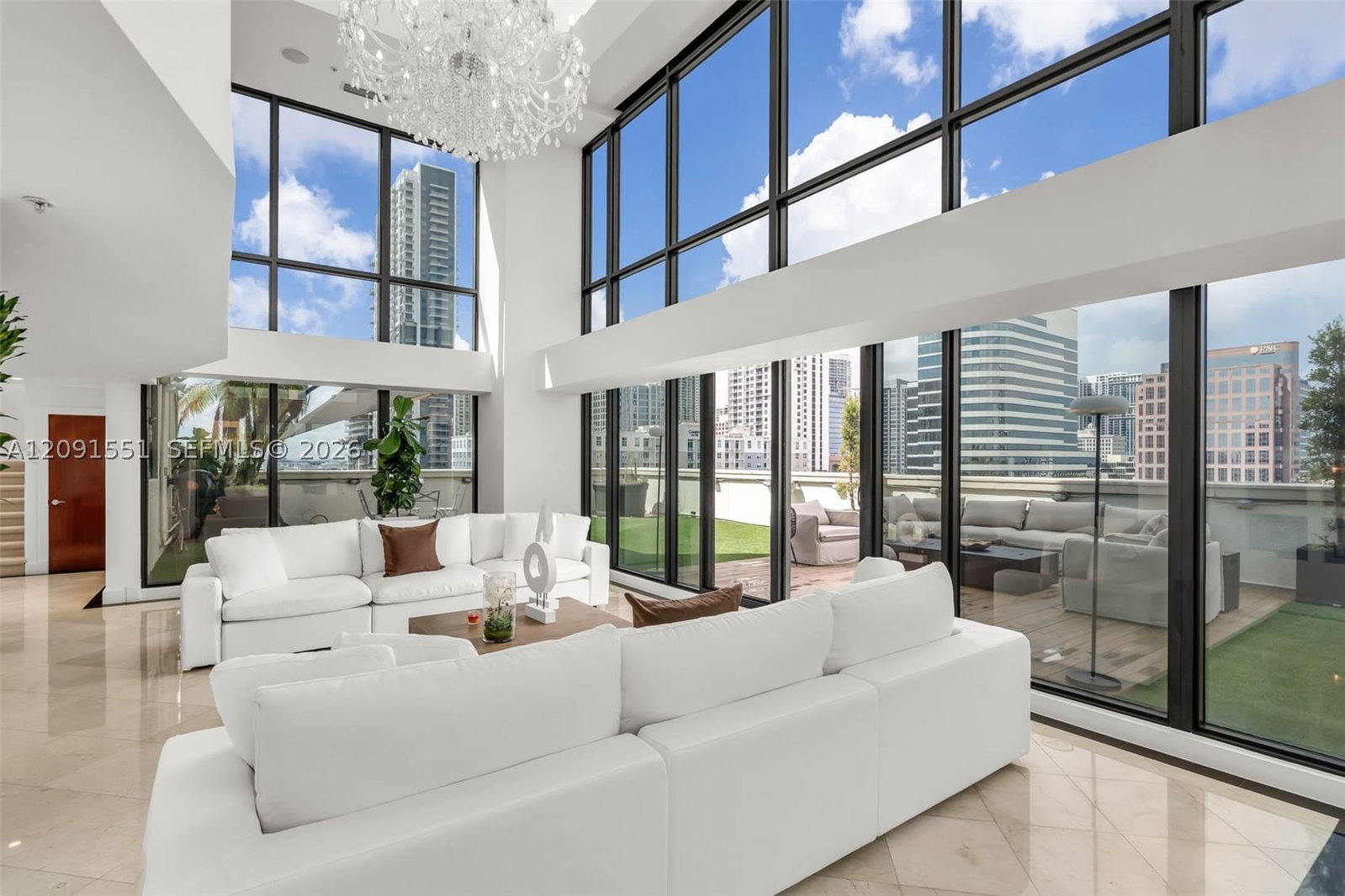 Real estate property located at 100 Federal Hwy #1, Broward, Waverly At Las Olas Condo, Fort Lauderdale, FL