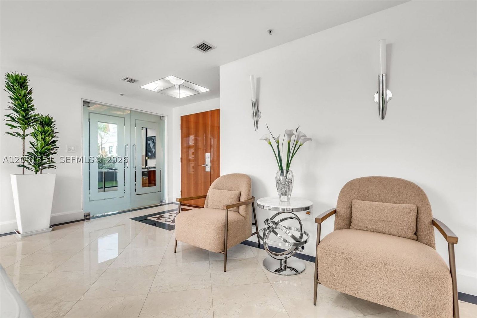 Real estate property located at 100 Federal Hwy #1, Broward, Waverly At Las Olas Condo, Fort Lauderdale, FL