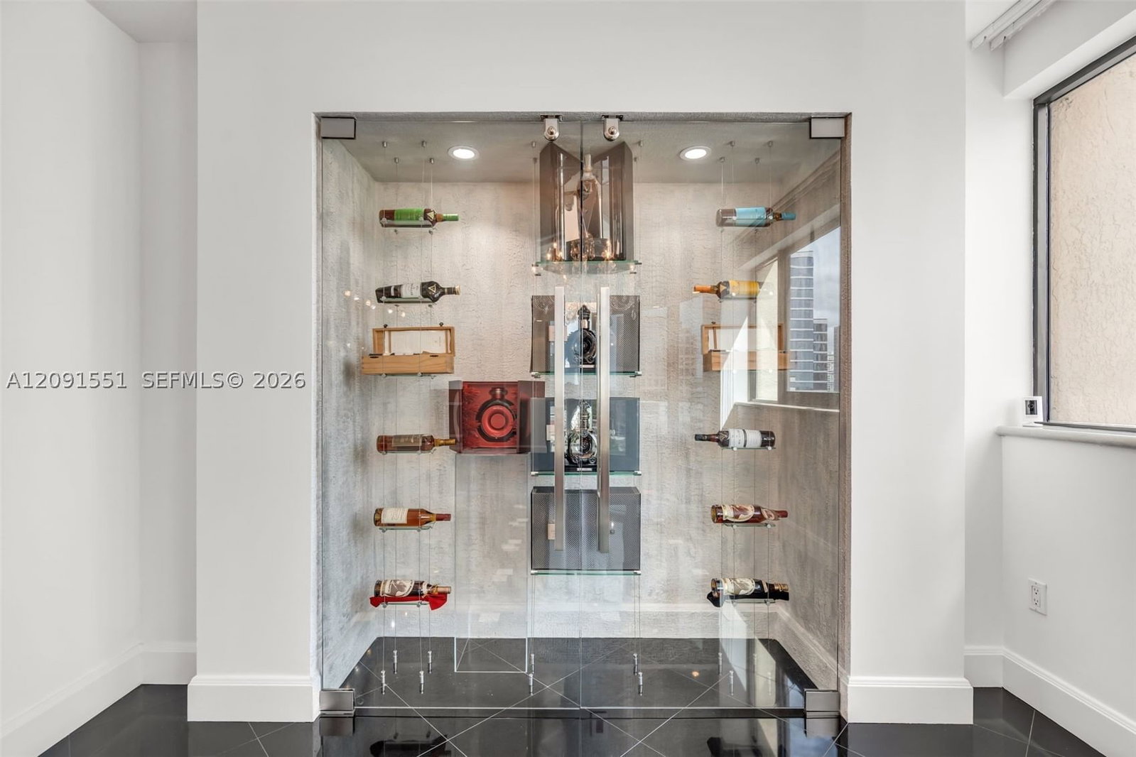 Real estate property located at 100 Federal Hwy #1, Broward, Waverly At Las Olas Condo, Fort Lauderdale, FL
