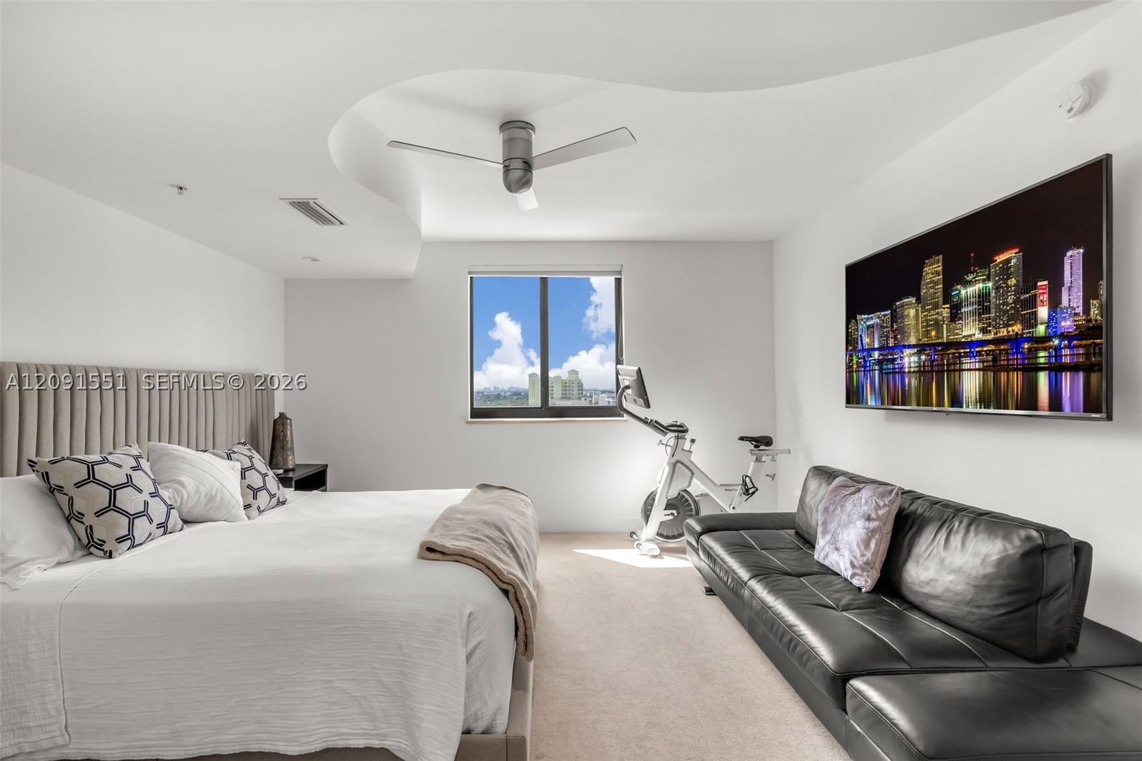 Real estate property located at 100 Federal Hwy #1, Broward, Waverly At Las Olas Condo, Fort Lauderdale, FL