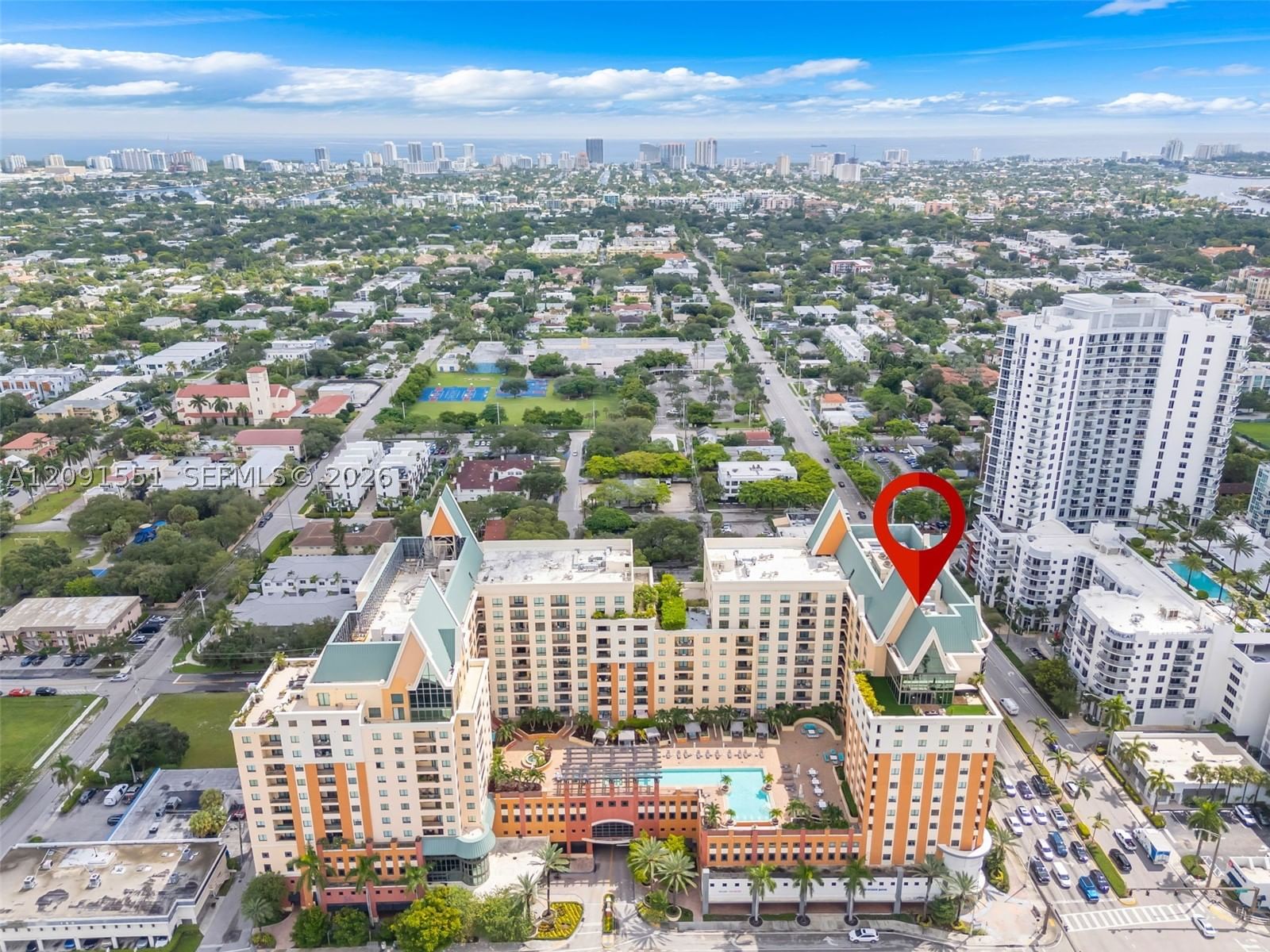 Real estate property located at 100 Federal Hwy #1, Broward, Waverly At Las Olas Condo, Fort Lauderdale, FL