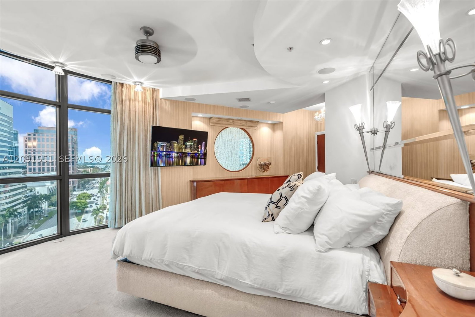 Real estate property located at 100 Federal Hwy #1, Broward, Waverly At Las Olas Condo, Fort Lauderdale, FL