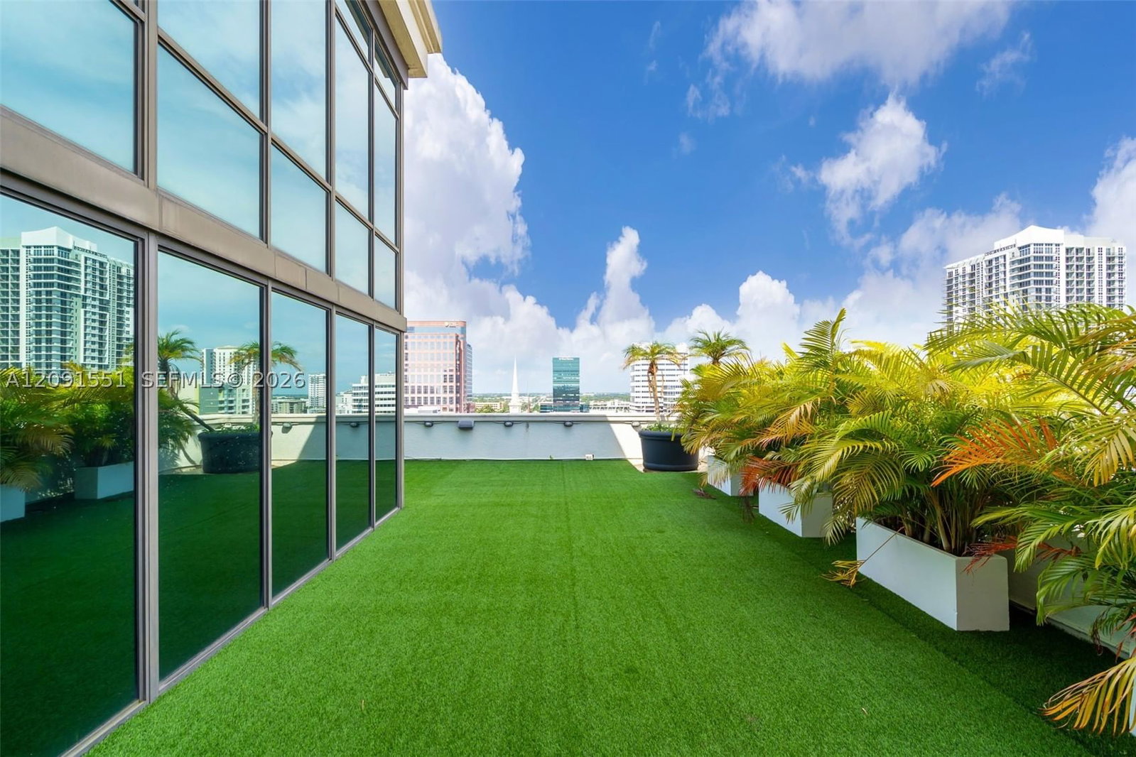 Real estate property located at 100 Federal Hwy #1, Broward, Waverly At Las Olas Condo, Fort Lauderdale, FL
