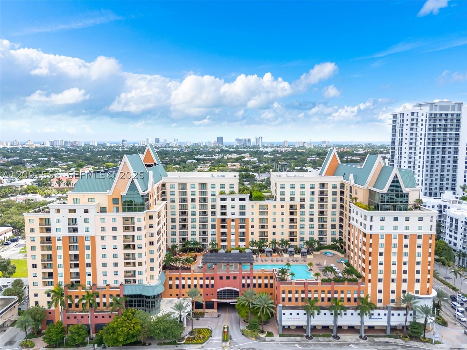 Real estate property located at 100 Federal Hwy #1, Broward, Waverly At Las Olas Condo, Fort Lauderdale, FL
