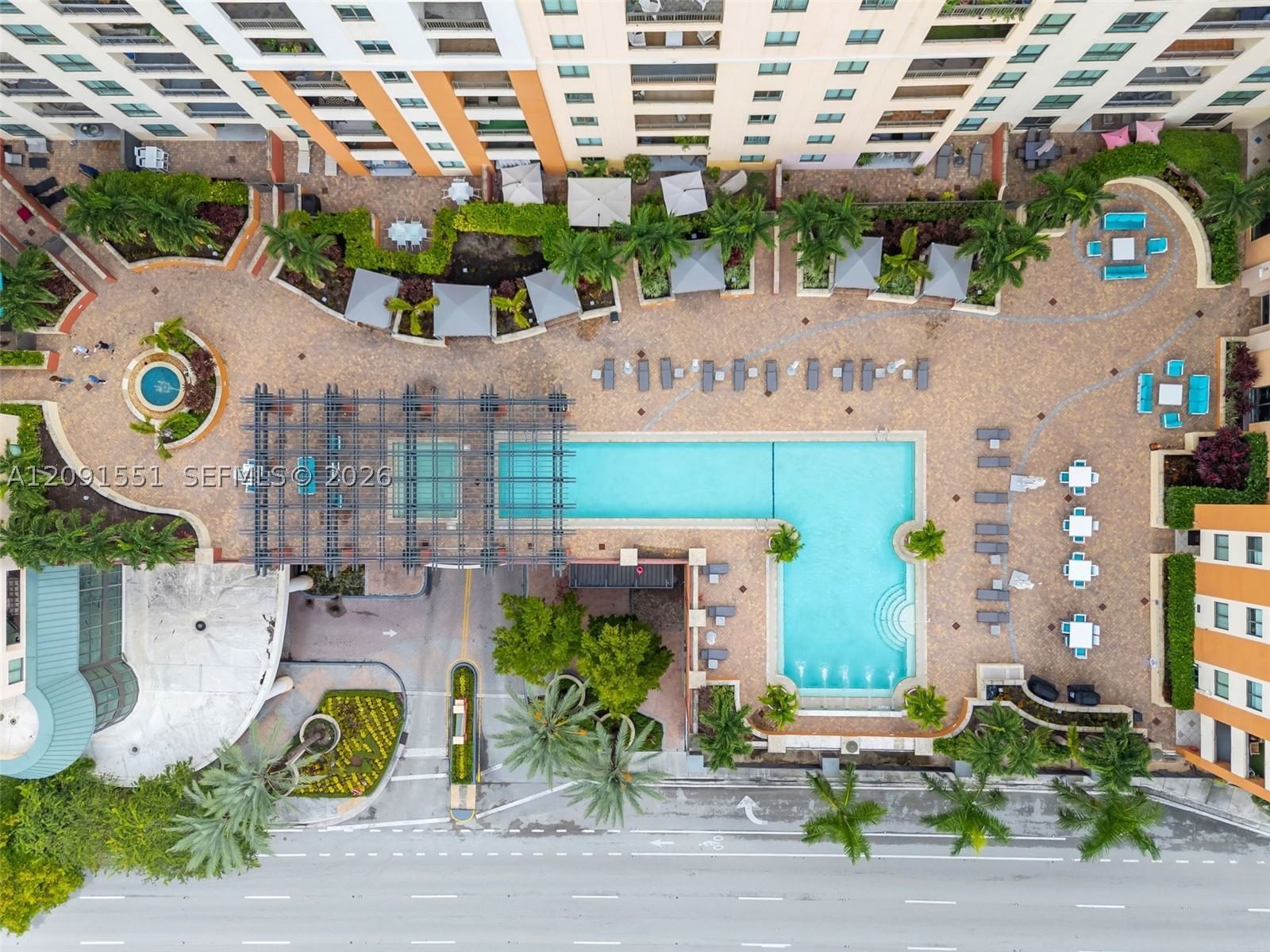 Real estate property located at 100 Federal Hwy #1, Broward, Waverly At Las Olas Condo, Fort Lauderdale, FL