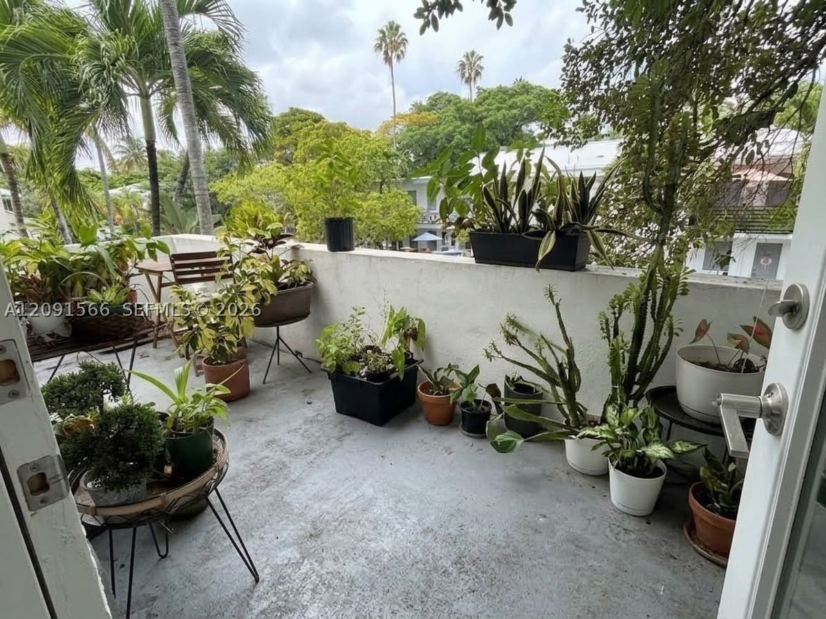 Real estate property located at 932 7th St #932D, Miami-dade, Friendly Corner Condo, Miami Beach, FL
