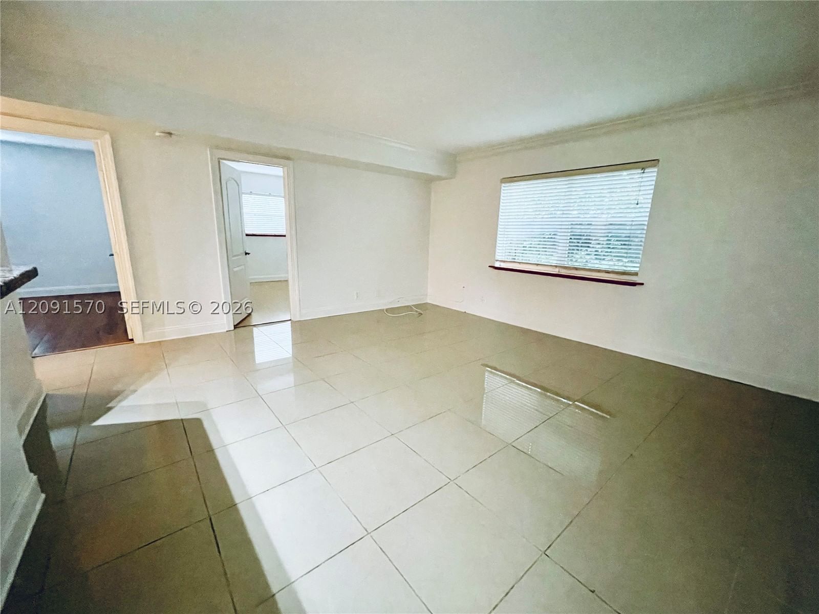 Real estate property located at 811 14th Pl #4, Broward, Middle River Manor Condo, Fort Lauderdale, FL
