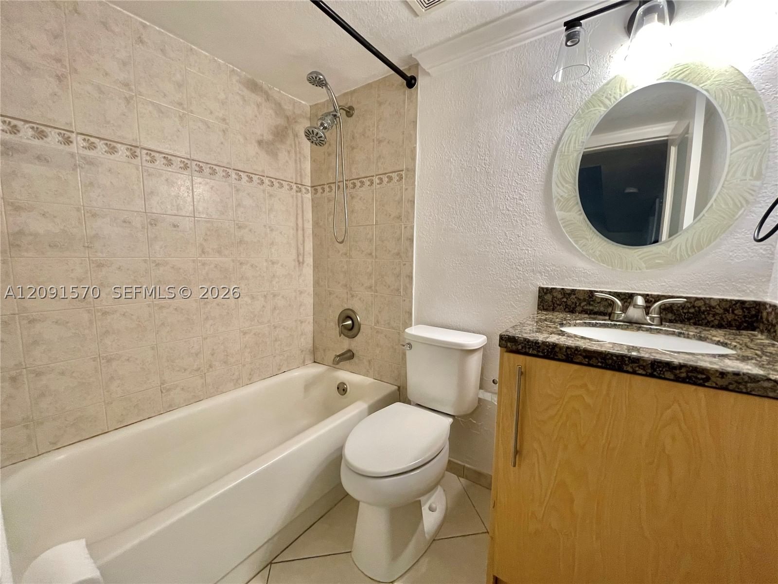 Real estate property located at 811 14th Pl #4, Broward, Middle River Manor Condo, Fort Lauderdale, FL
