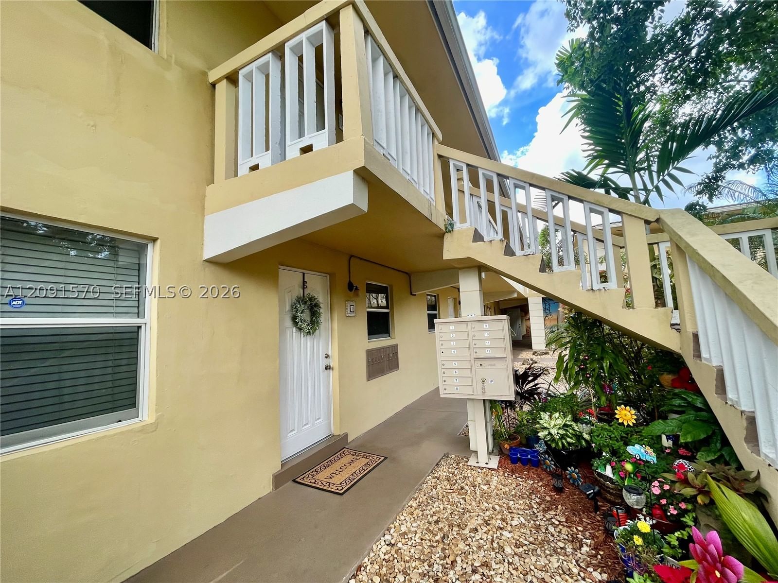 Real estate property located at 811 14th Pl #4, Broward, Middle River Manor Condo, Fort Lauderdale, FL