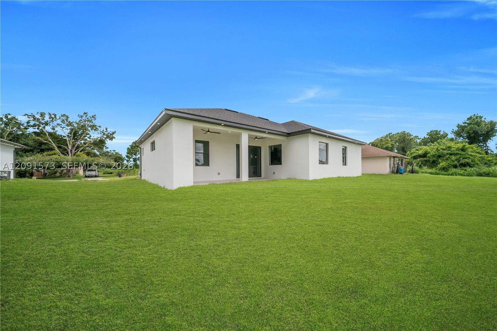 Real estate property located at 3304 18 St SW, Lee, Lehigh Acres, Lehigh Acres, FL