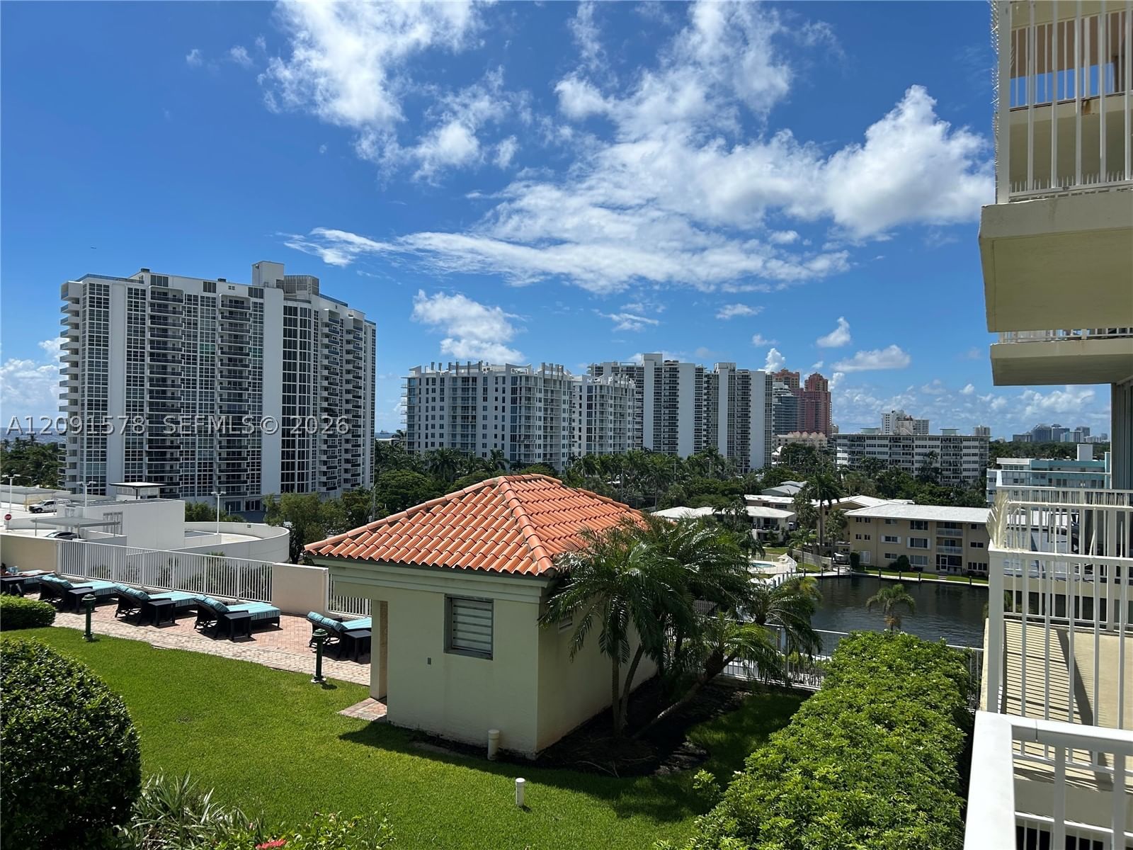Real estate property located at 3020 32nd Ave #721, Broward, Tides At Bridgeside Squar, Fort Lauderdale, FL